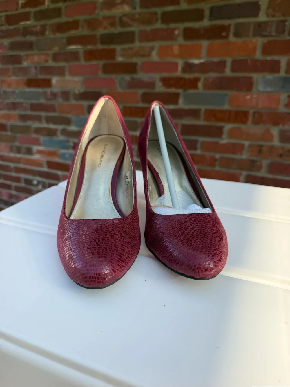 Brand New Bandolino Wine Textured Pointed-Toe Pumps